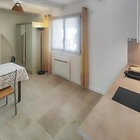 1 Bedroom Lovely In * Mèze