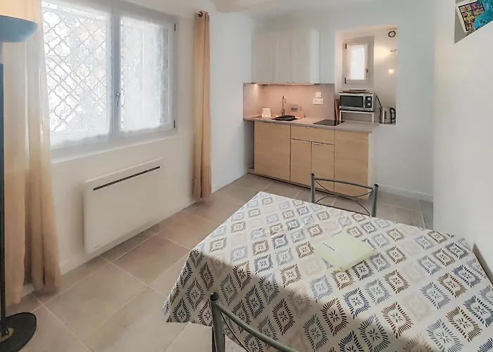 Appartement 1 Bedroom Lovely In *